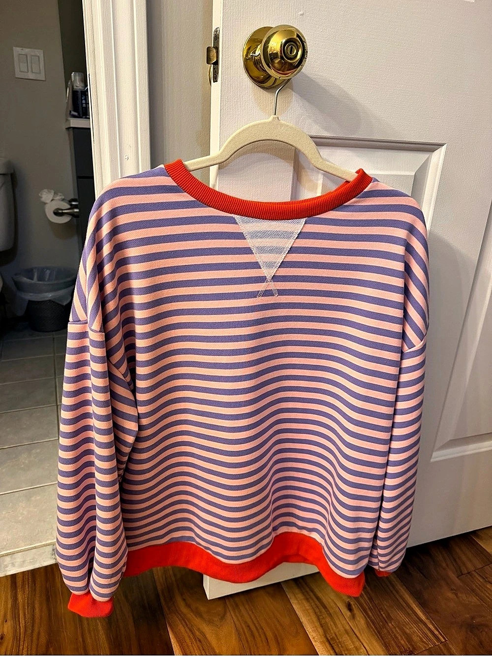 UEU Striped Crewneck Sweater in Pink & Purple Size Small